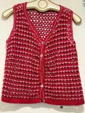 VINTAGE HANDMADE KNITTED VESTS SIZE S
